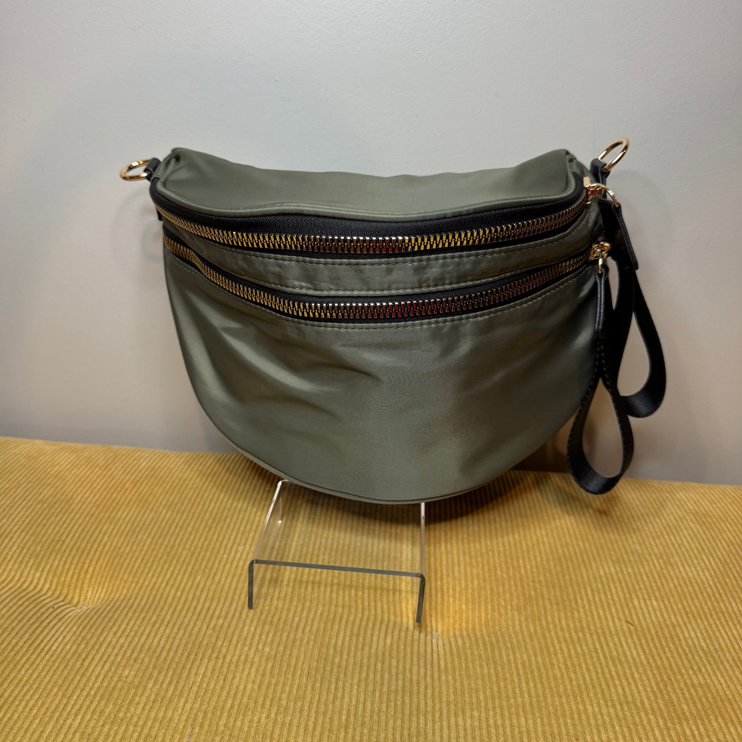 The Roni Nylon Crossbody - Olive + Black