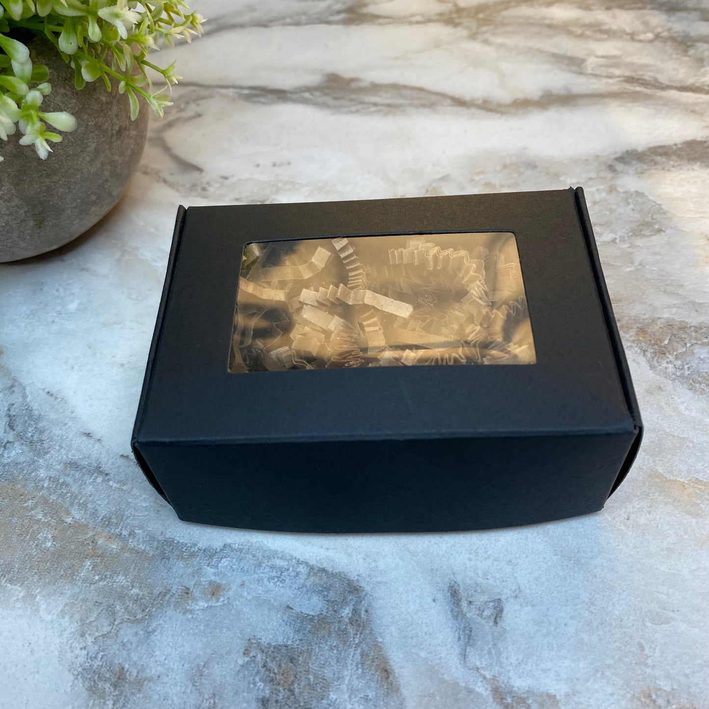 Jewelry Box with Crinkle Paper - Black