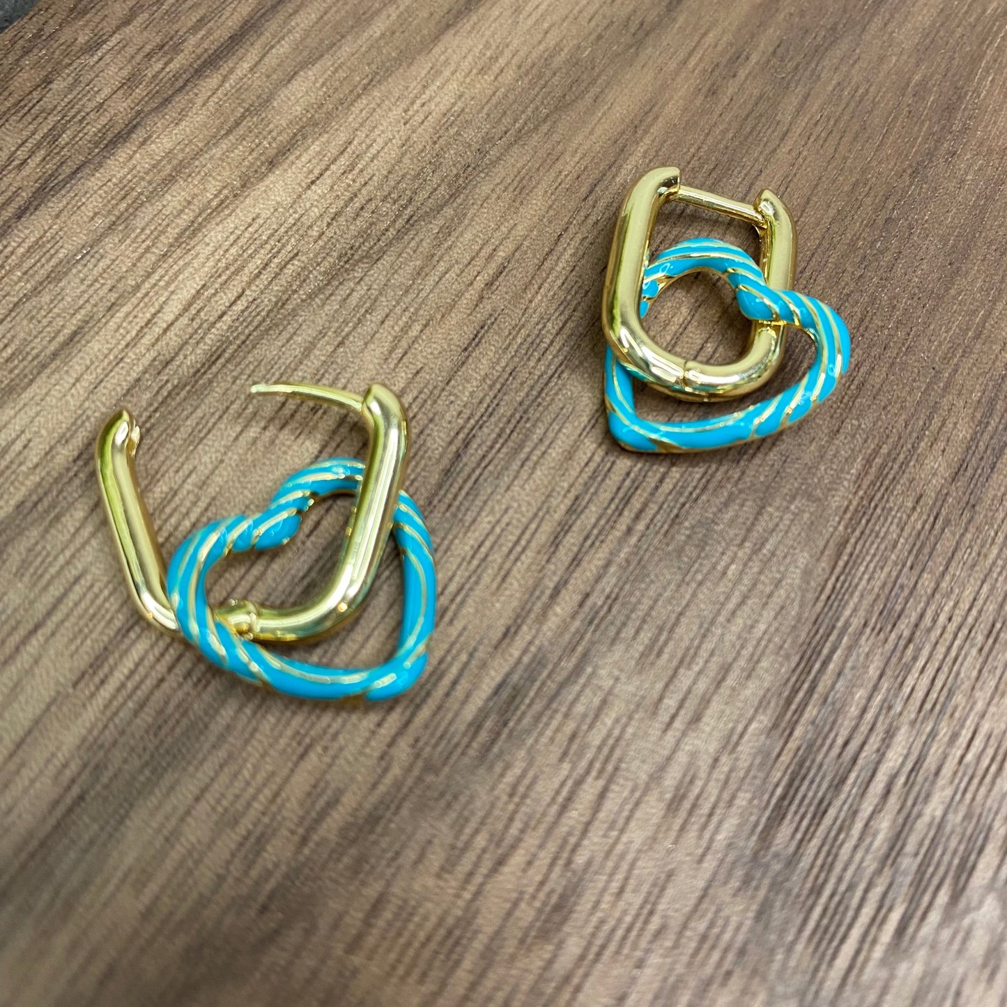 Metal Dangle Earrings - Heart Link - Turquoise