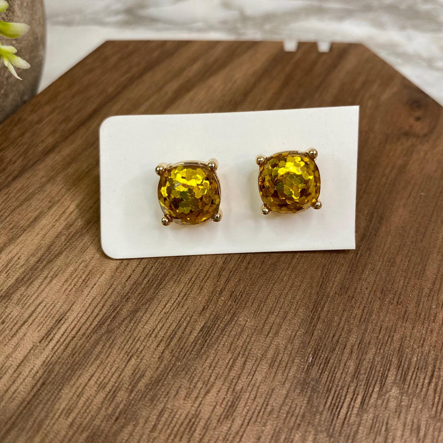 Metal & Acrylic Stud - Gold Disco