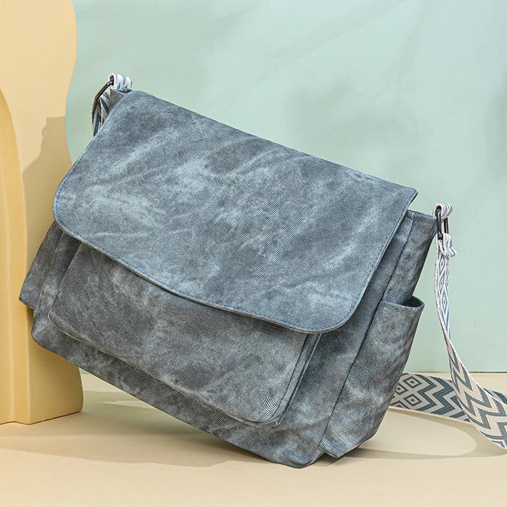 Elizabeth Flap Messenger Bag - PREORDER 6/29-7/2