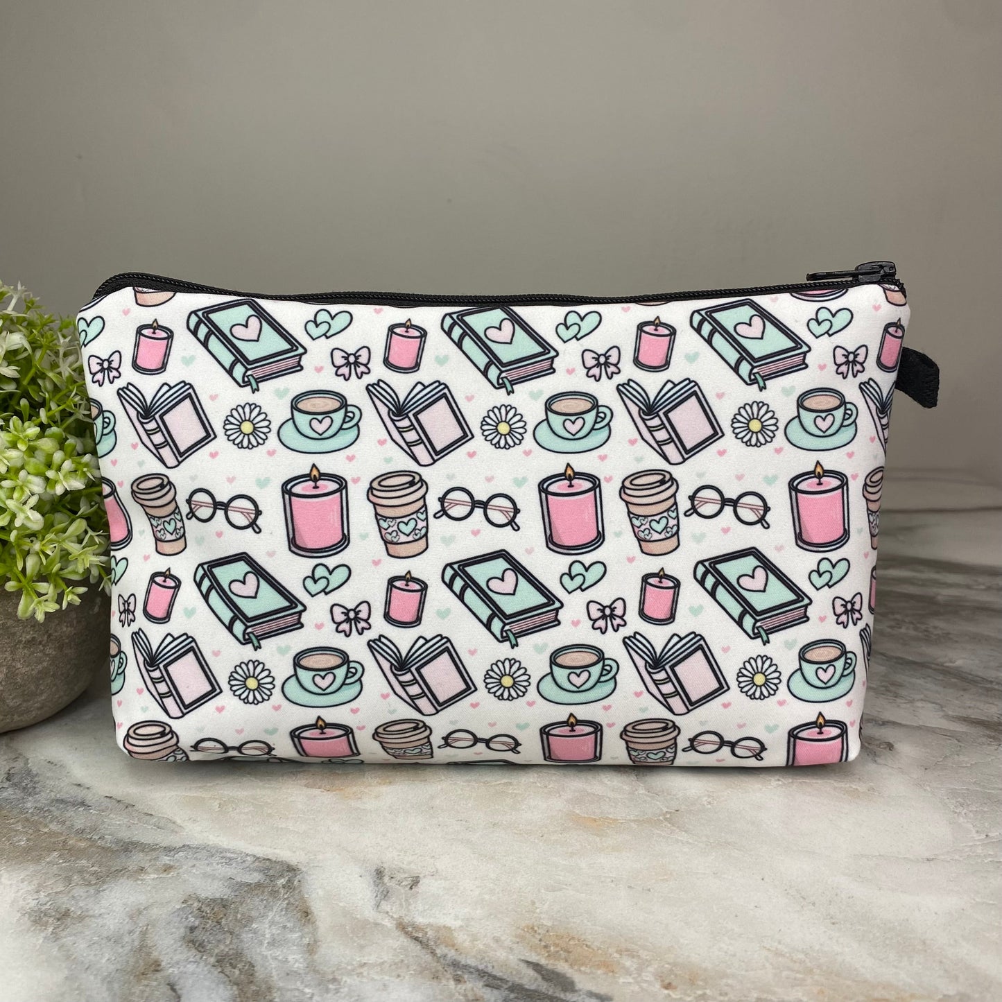 Pouch - Books Coffee Tea Daisy