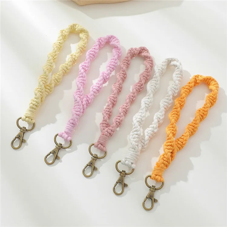 Keychain - Macrame Bracelet - Twisted Solid