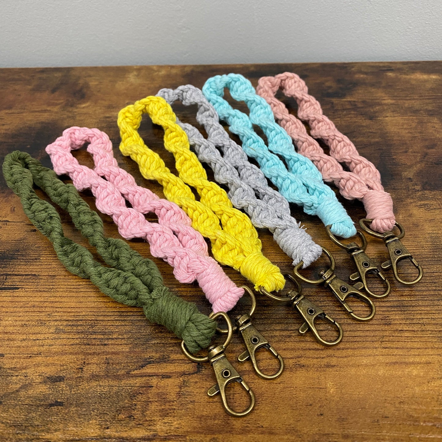 Keychain - Macrame Bracelet - Twisted Solid