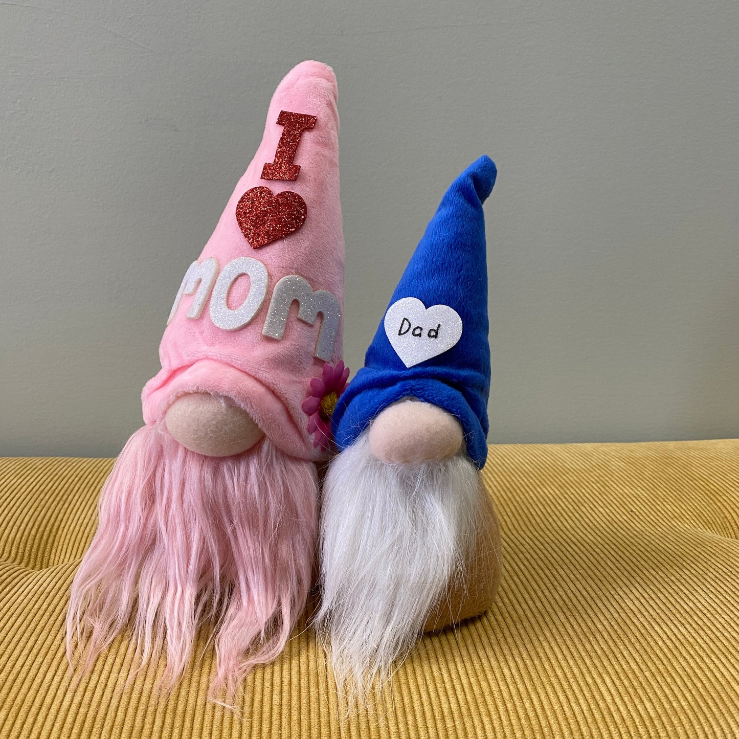 Gnome - Mom & Dad